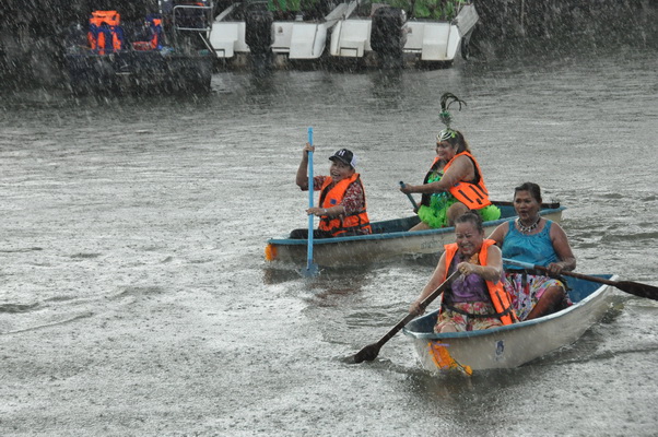 On Ground’ klong8_resize.JPG